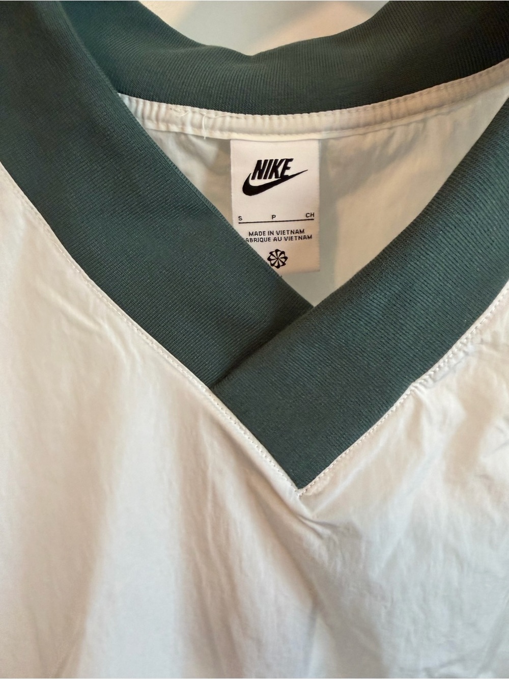 New with tags Nike windbreaker size Small $40 OBO - Picture 3 of 6